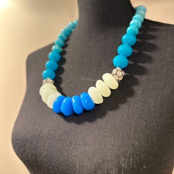 Vintage Graduated Bead Necklace Teal Green White Blue Acrylic Beads Rhinestones - Picture 5 of 16